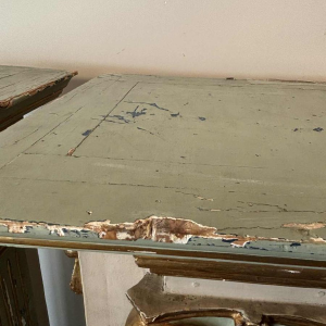 Paire de sellettes en bois sculpté, peint et doré, Italie fin 19ème siècle