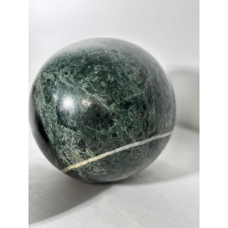 Set van 4 decoratieve bollen in groen marmer, 20e eeuw