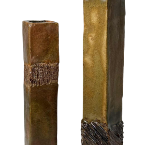 Set de deux vases en grès émaillé, décor incisé - XXe siècle