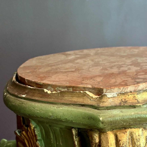 Paar vergulde en beschilderde houten zadels, Italië begin 20e eeuw