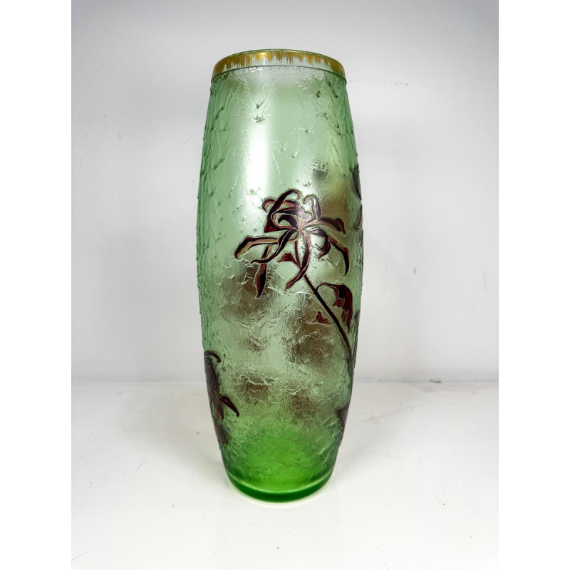 Montjoye "Isabelle Debacker", Art Nouveau vase with chrysanthemums, early 20th century