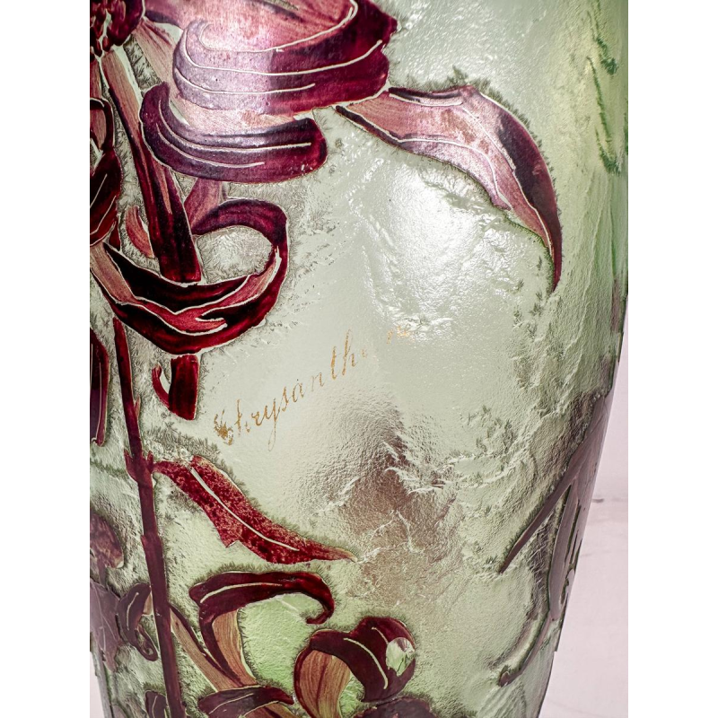 Montjoye "Isabelle Debacker", Art Nouveau vase with chrysanthemums, early 20th century