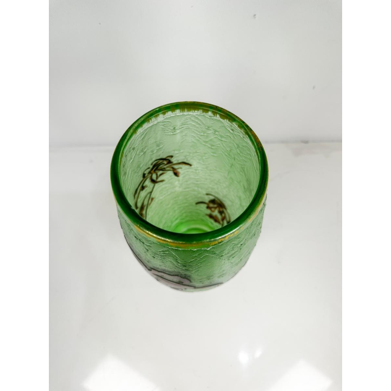 Montjoye "Isabelle Debacker", vase Art Nouveau aux chrysanthèmes, début XXe s