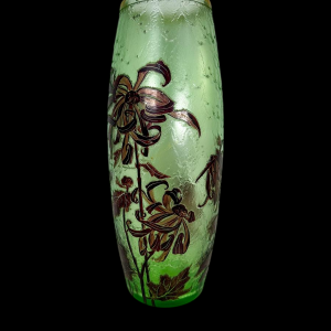 Montjoye "Isabelle Debacker", Art Nouveau vase with chrysanthemums, early 20th century