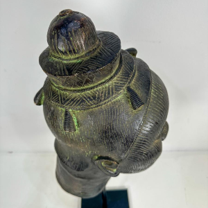 Tête en bronze africaine, d'origine Yorouba