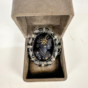 Antieke camee, amethist, goud en zilver, 18e eeuw