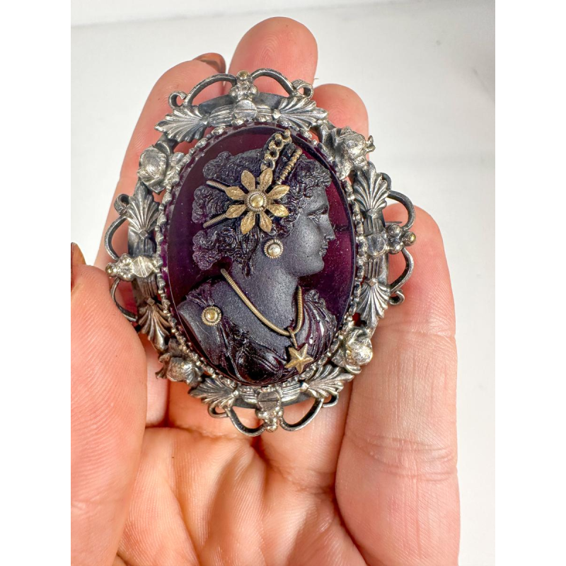 Antique cameo, amethyst, gold and silver, 18th century