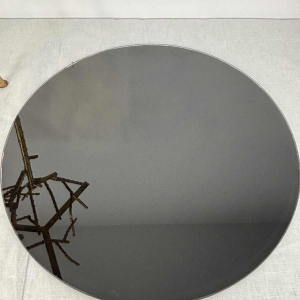 Design bijzettafel van Safavieh, Verenigde Staten XXe c