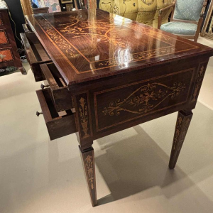 Marqueterie bureau in de stijl van Giuseppe Maggiolini - Italië, 20e eeuw