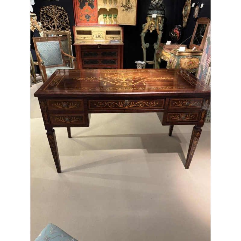 Bureau en marqueterie dans le goût de Giuseppe Maggiolini - Italie, XXe siècle