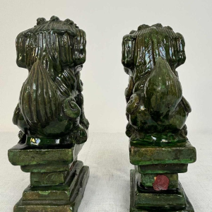 Paire de chiens de Fô en céramique émaillée verte, Chine 19e siècle