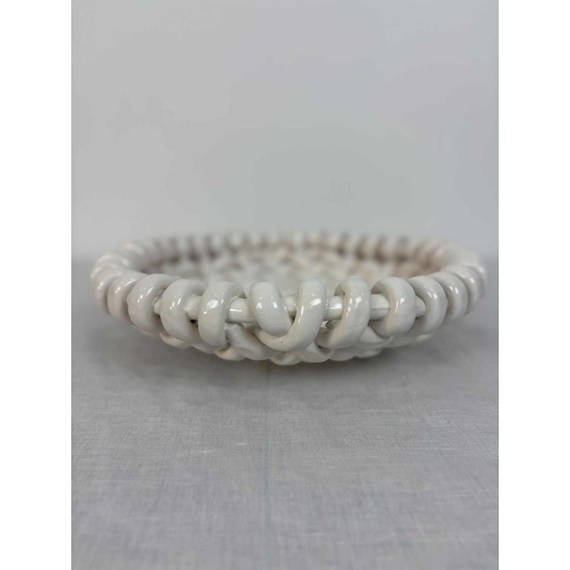 Jérôme Massier in Vallauris, grote opengewerkte mand van wit keramiek, 20e eeuw