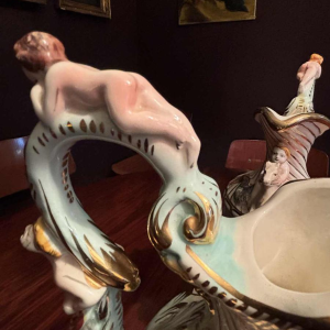 Capodimonte, pair of decorative jugs in painted and gilded porcelain, early 20th century