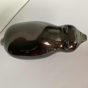 Laszlo Tibay par Caster Bronz kft, sculpture en bronze d'un bébé ours