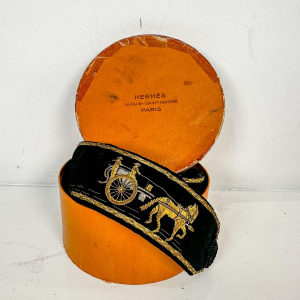 Hermès, velvet belt, carriage motif