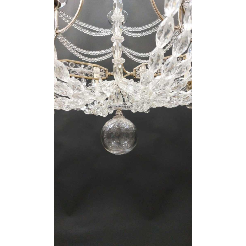 Elegante kroonluchter met kralenkristallen guirlandes, vertind messing structuur, ca 1900-1920