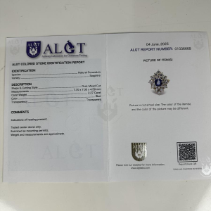 18k gold ring with diamonds and sapphire