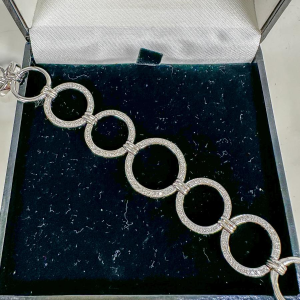 Damesarmband in witgoud en diamanten