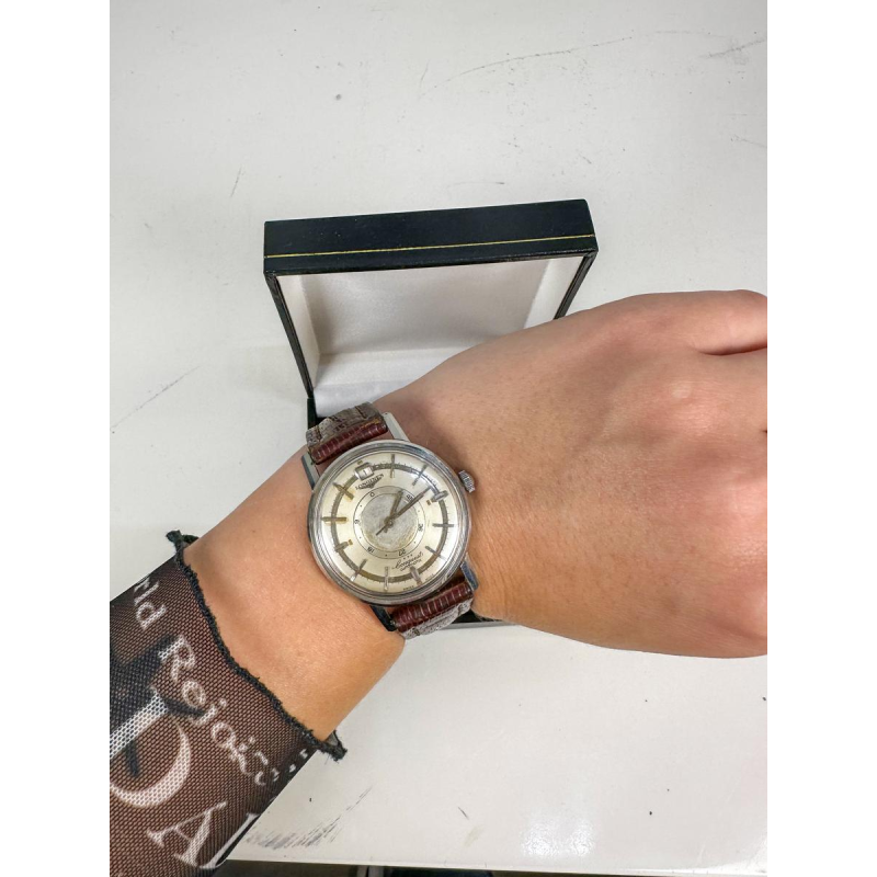 Longines Conquest Automatic 32mm horloge