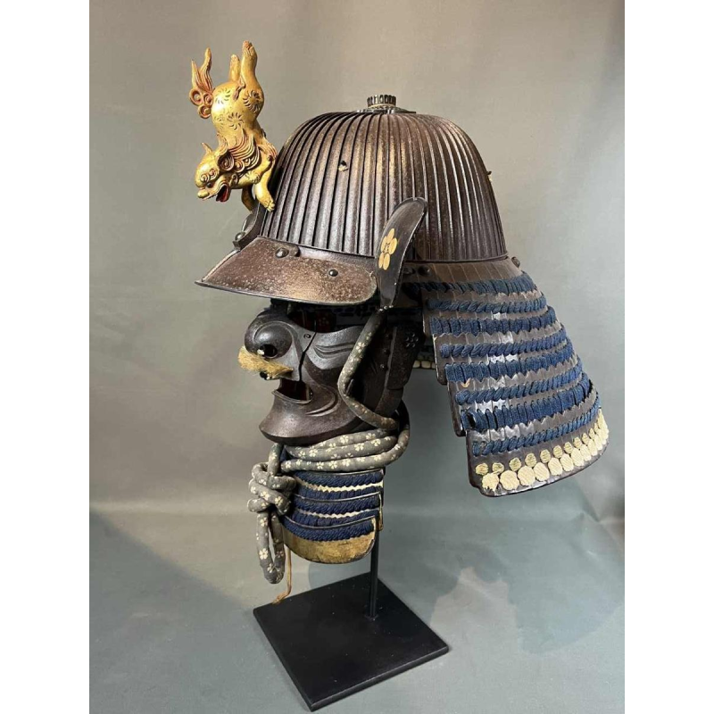 Suji Bachi Kabuto helm, gesigneerd Saotome Ieharu, vroeg Edo periode, Japan 17e eeuw