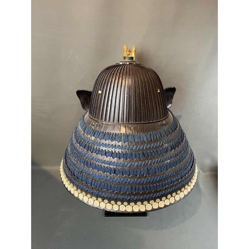 Suji Bachi Kabuto helmet, signed Saotome Ieharu, early Edo period, Japan 17th century