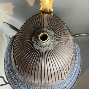 Casque Suji Bachi Kabuto, signé Saotome Ieharu, époque début Edo, Japon 17ème siècle