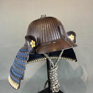 Suji Bachi Kabuto helmet, signed Saotome Ieharu, early Edo period, Japan 17th century