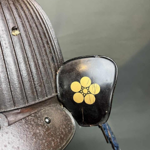 Casque Suji Bachi Kabuto, signé Saotome Ieharu, époque début Edo, Japon 17ème siècle