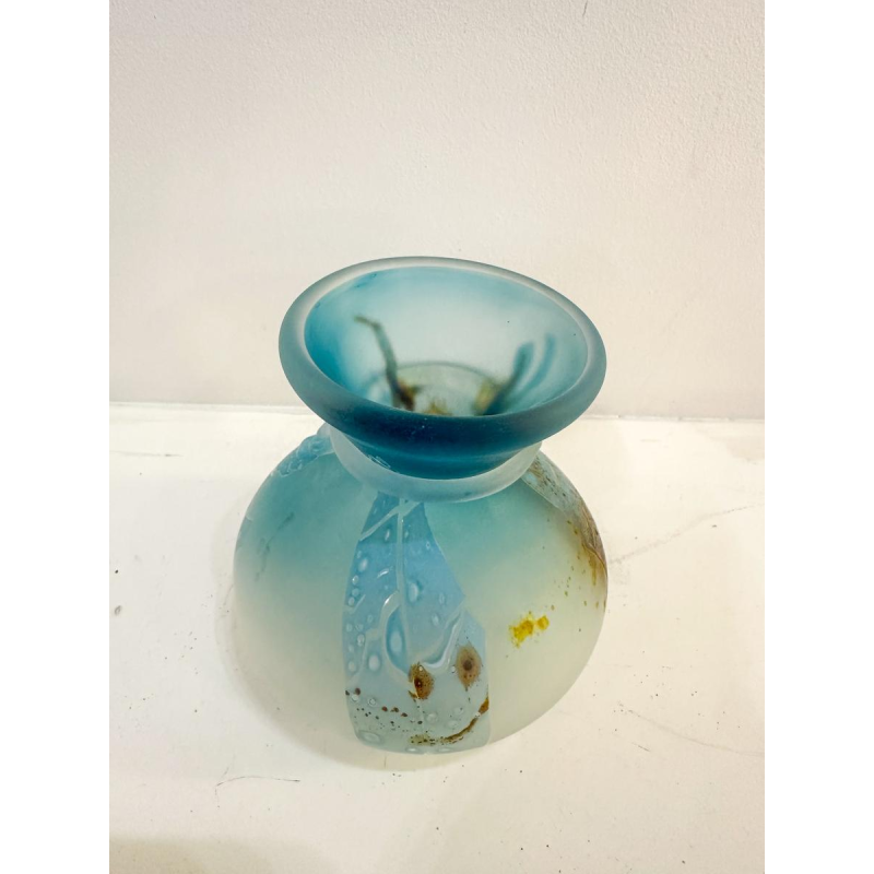 Louis Leloup, petit vase en verre bleu, 1998
