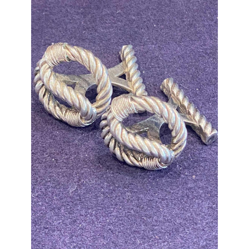 Dans le goût de Gaëtan de Percin, paire de boutons de manchette 'Noeud de marin', ca 1960 Dans le goût de Gaëtan de Percin, paire de boutons de manchette 'Noeud de marin', ca 1960