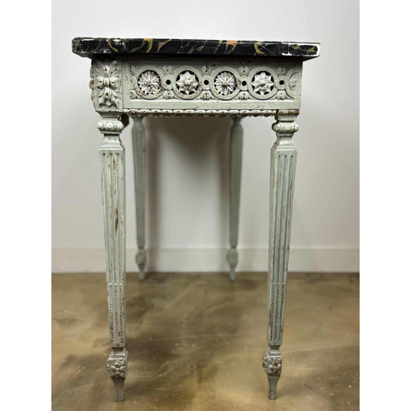 Console en bois sculpté et laqué, France début XIXe s