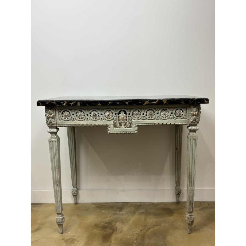 Console en bois sculpté et laqué, France début XIXe s