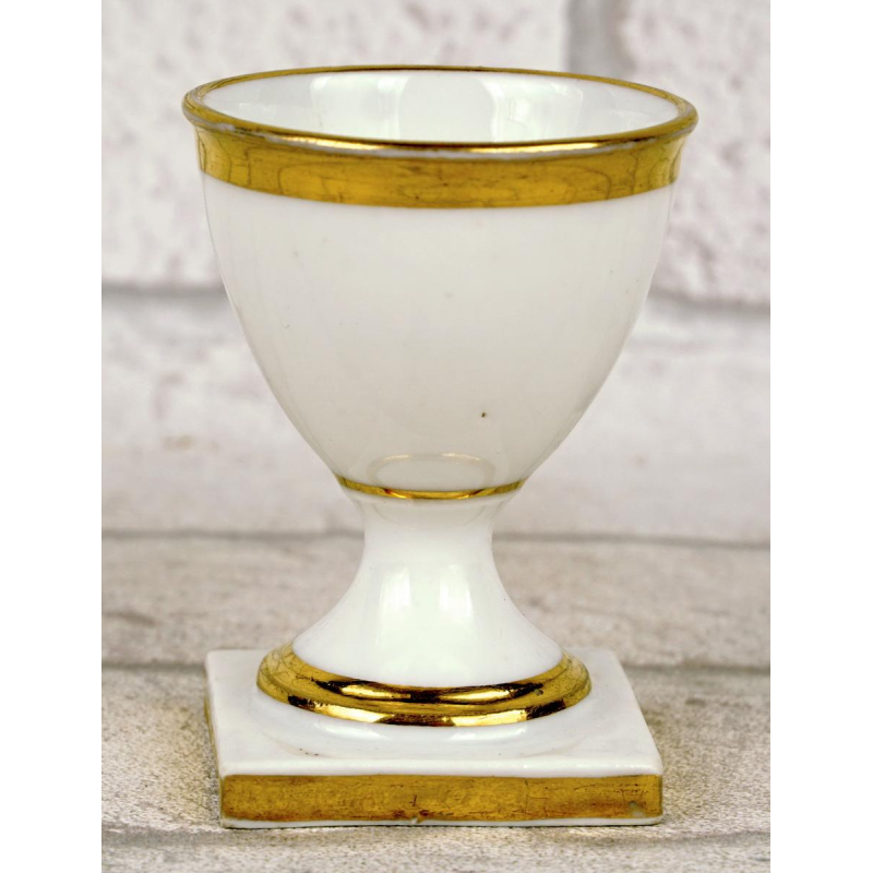 Porcelaine de Paris - Manufacture de Schoelcher, coquetier, début XIXe