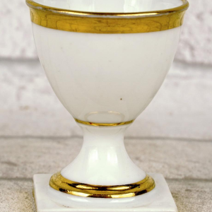 Porcelaine de Paris - Manufacture de Schoelcher, coquetier, début XIXe