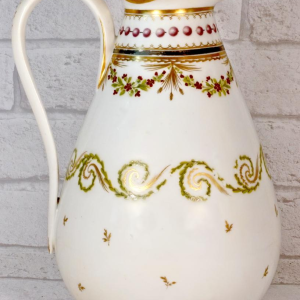 Porcelaine de Paris, broc à eau Louis XVI, XVIIIe s