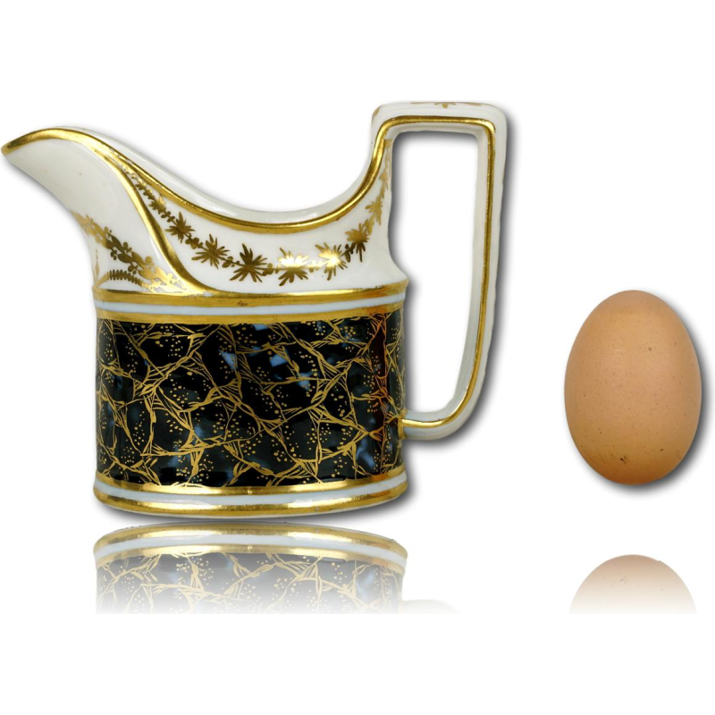 Paris Porcelain - Manufacture à la Reine, milk jug, lapis lazuli base, 18th century