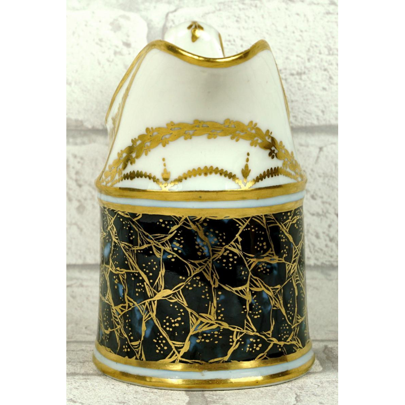 Paris Porcelain - Manufacture à la Reine, milk jug, lapis lazuli base, 18th century