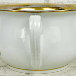 Pot d'aisance aux armes de Napoleon 1er et Marie-Louise en porcelaine, XIXe s