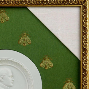 Porcelaine de Paris, médaillon représentant le profil de l'Empereur Napoléon 1er, XIXe s