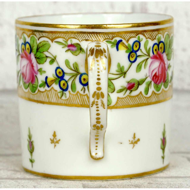 Porcelaine de Paris (Manufacture de Nast) tasse et soucoupe, XVIIIe s