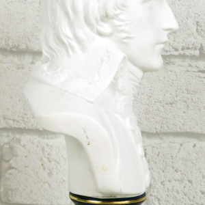 Buste van generaal Bonaparte in porseleinen biscuit, 19e eeuw