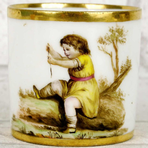 Porcelaine de Paris, tasse litron et sa soucoupe, fin XVIIIe