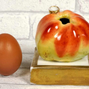 Paris porcelain, apple-shaped inkwell, 19th century