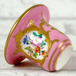 Porcelaine de Paris (ou Limoges) pour Lubin parfumeur à Paris, mortier à fard, XIXe s