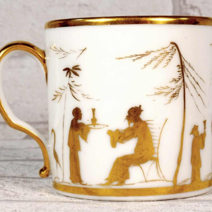 Porcelaine de Paris, tasse "litron" et sa soucoupe Louis XVI, XVIIIe s