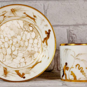 Porcelaine de Paris, tasse "litron" et sa soucoupe Louis XVI, XVIIIe s