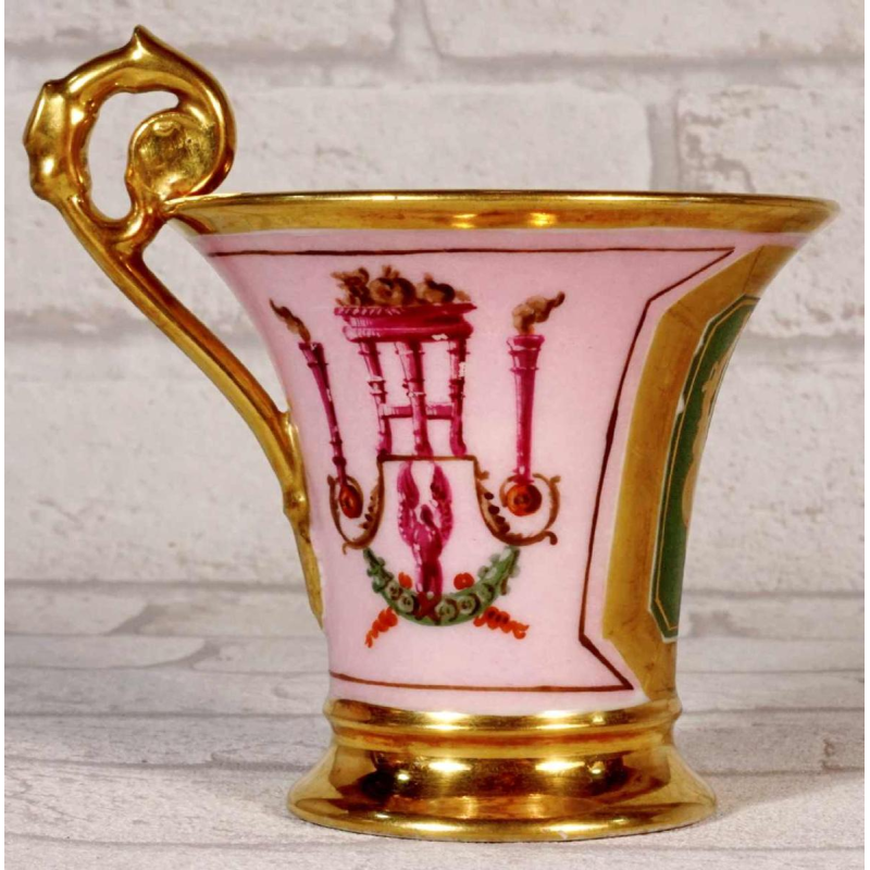 Porcelaine de Paris, tasse 'Jasmin' et sa soucoupe d'époque Empire, XIXe s