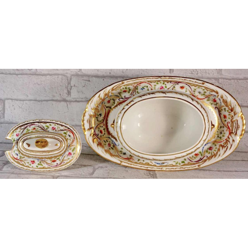 Porcelaine de Paris - Manufacture du Duc d'Angoulême, sucrier couvert, XVIIIe s