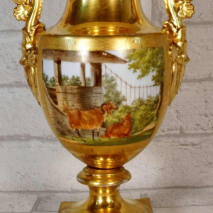 Parijs porselein, Empire periode balustervaas, beschilderd landschap en hert decoratie, begin 19e eeuw