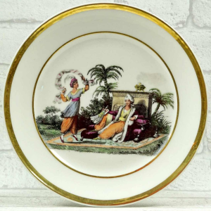 Porcelaine de Paris, assiette à décor de "Turquerie", début XIXe s